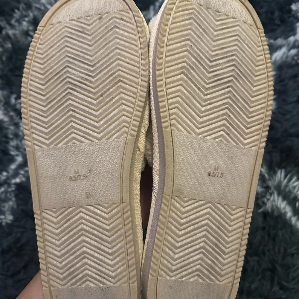 Juicy Couture Beige Furry Slides with Rhinestones - Picture 3 of 3